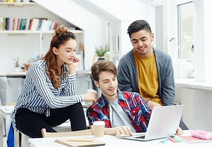 دورة خاصة بالبنك